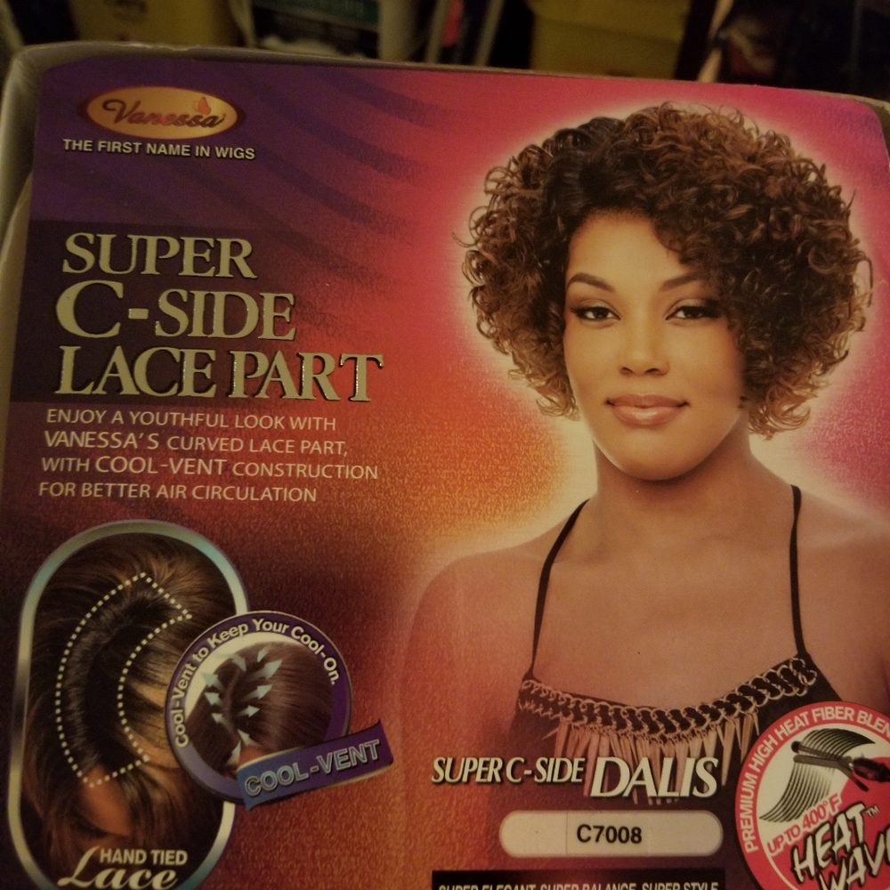Vanessa lace part wig